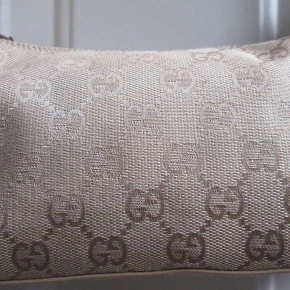 Auth New Gucci East West Beige Guccisima Shoulder Bag Rare style vintage Y2K - Picture 2 of 16